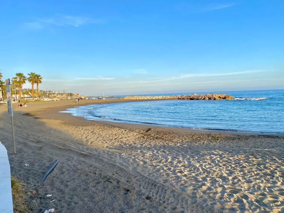Malaga Beach And Sun Apartamento